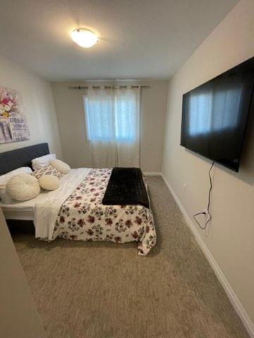 Holiday_Comfort Niagarawatervallen Buitenkant foto