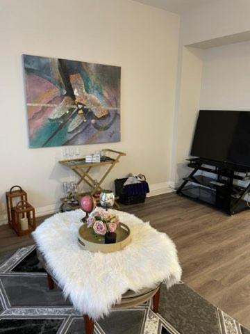 Holiday_Comfort Niagarawatervallen Buitenkant foto